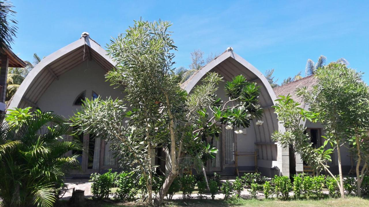 Puri Air Beach Resort & Spa Gili Air Esterno foto